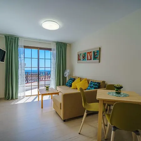 Los Diamantes Apartment